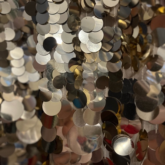 MAC DUGGAL sequence gold dress - Picture 4 of 5